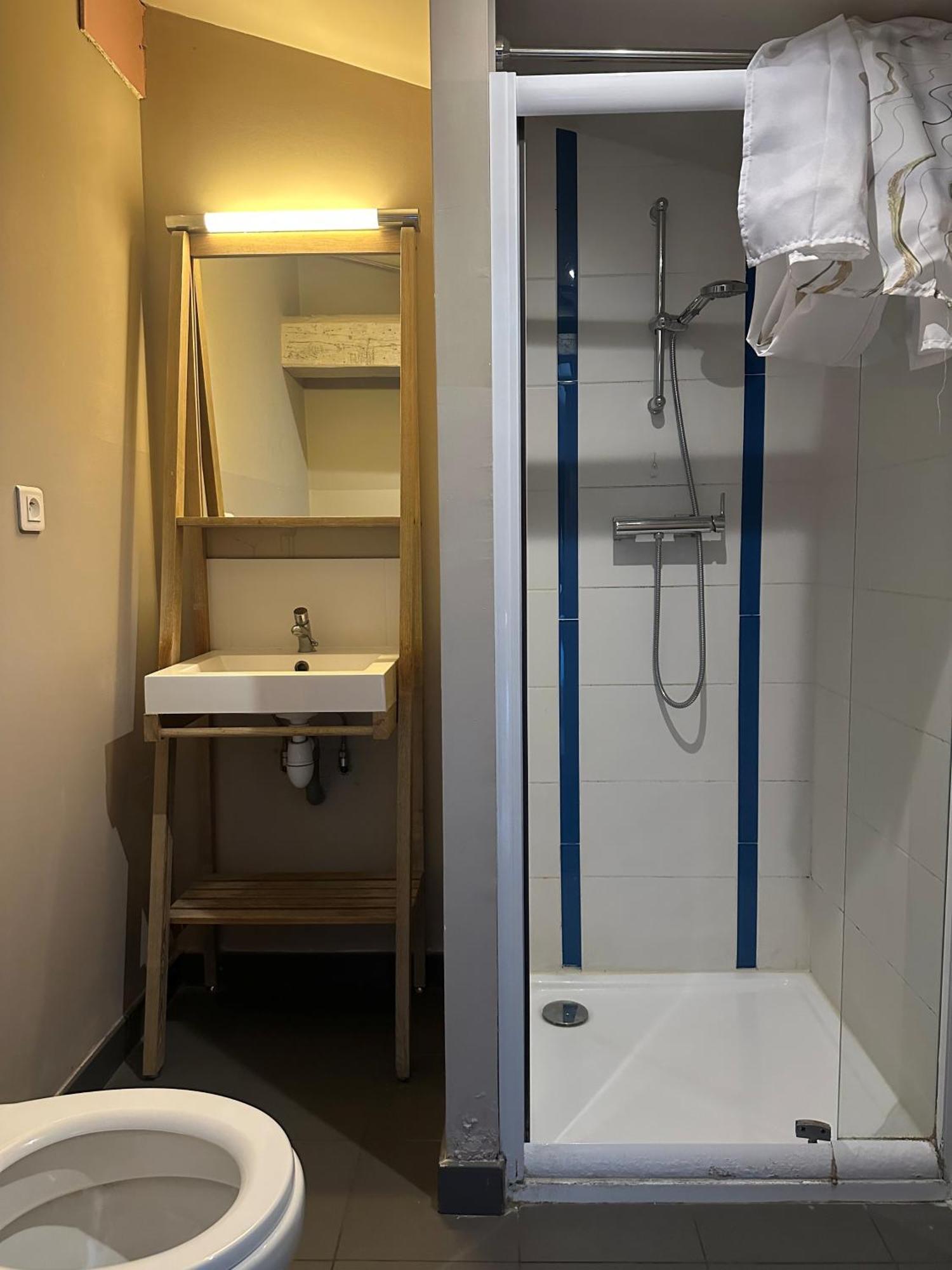 Auberge De Jeunesse Hi 亞維農 外观 照片