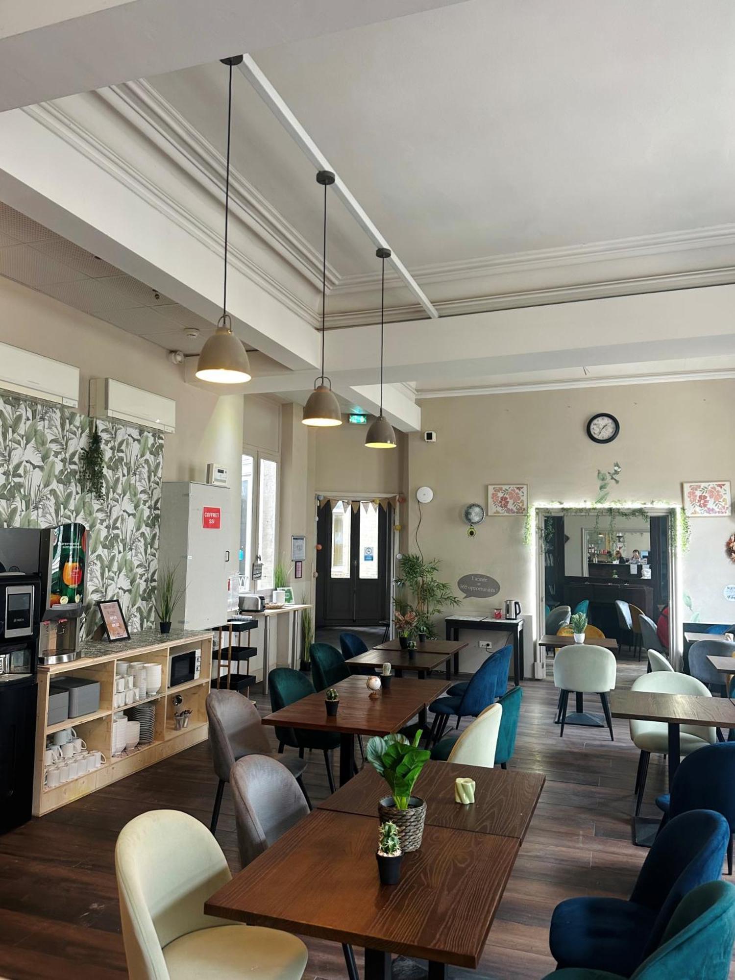Auberge De Jeunesse Hi 亞維農 外观 照片